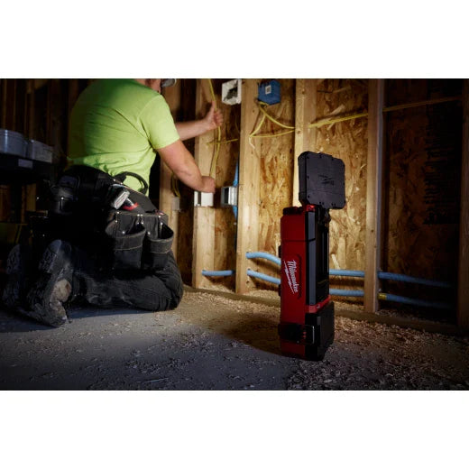 Milwaukee M12™ PACKOUT™ Flood Light w/ USB Charging